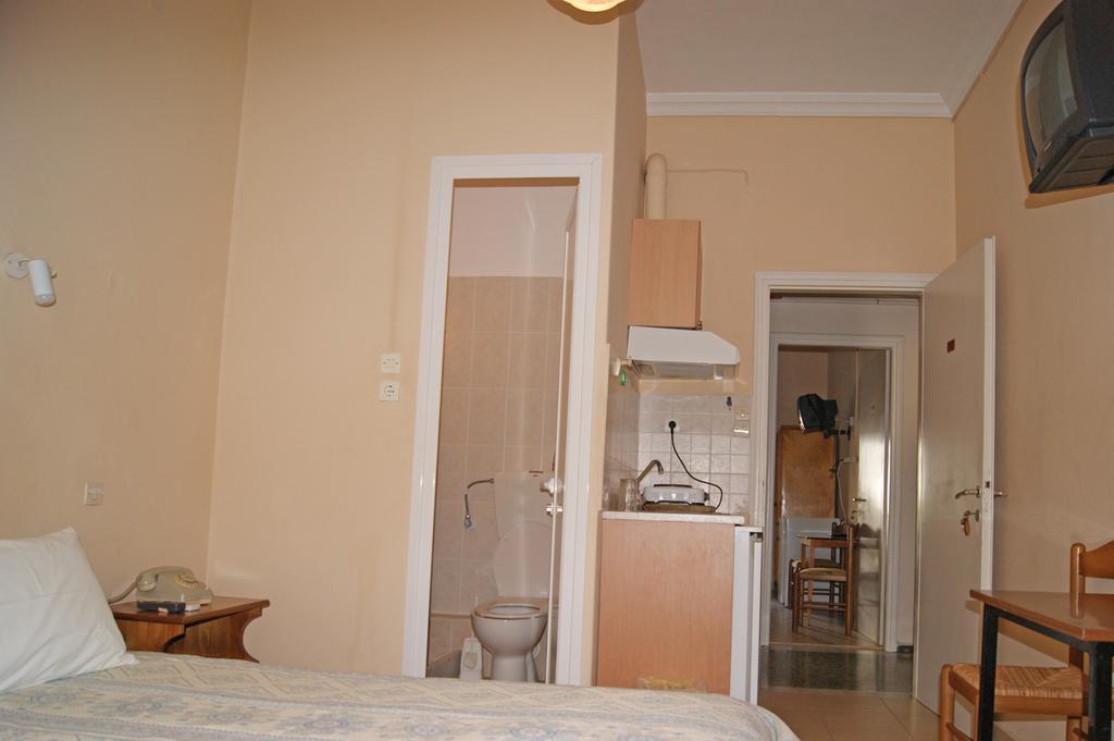 Foivos Hotel Loutra Edipsou  Ngoại thất bức ảnh